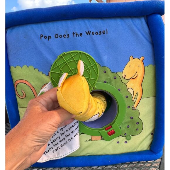 Small World Toys Together Tunes Interactive Musical Sensory Cube - Picture 4 of 11